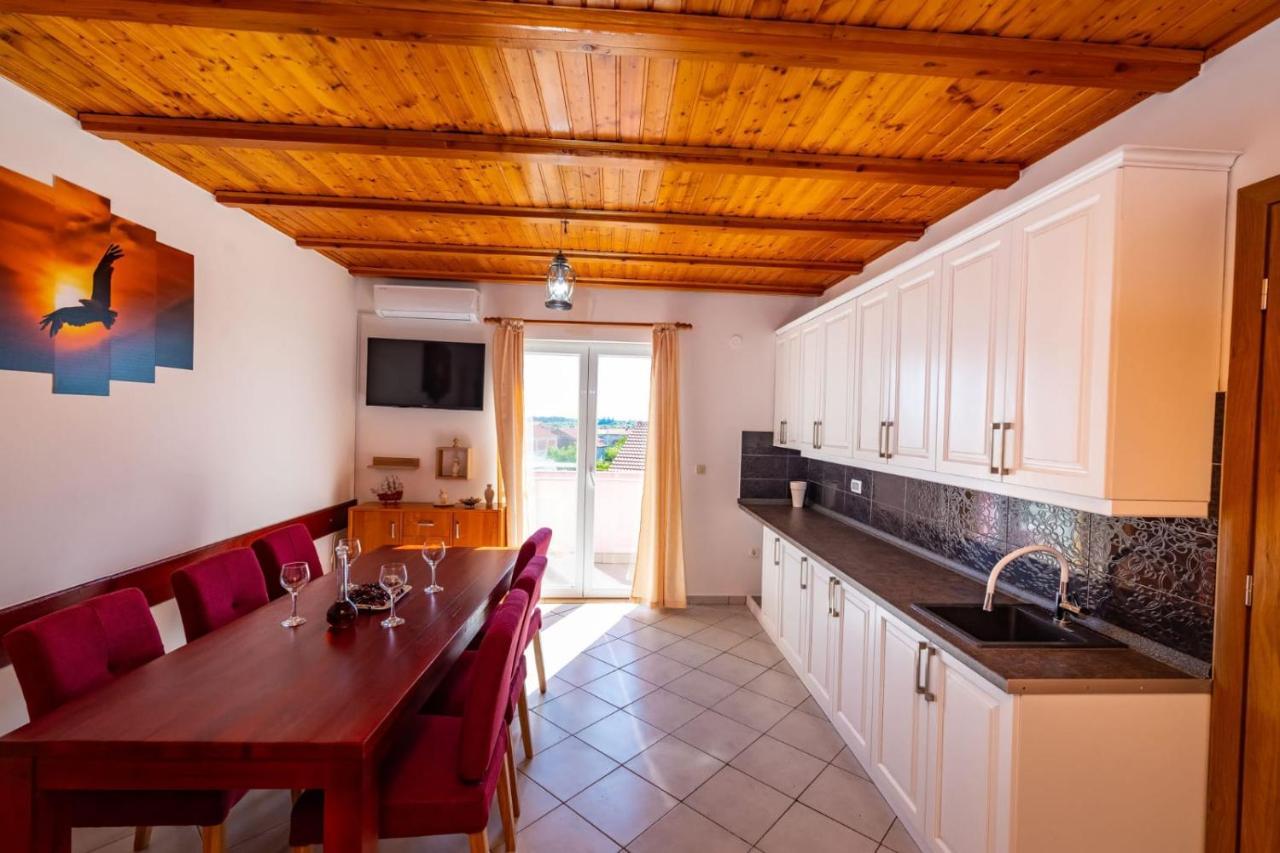 Villa Eagle Benkovac Exteriér fotografie